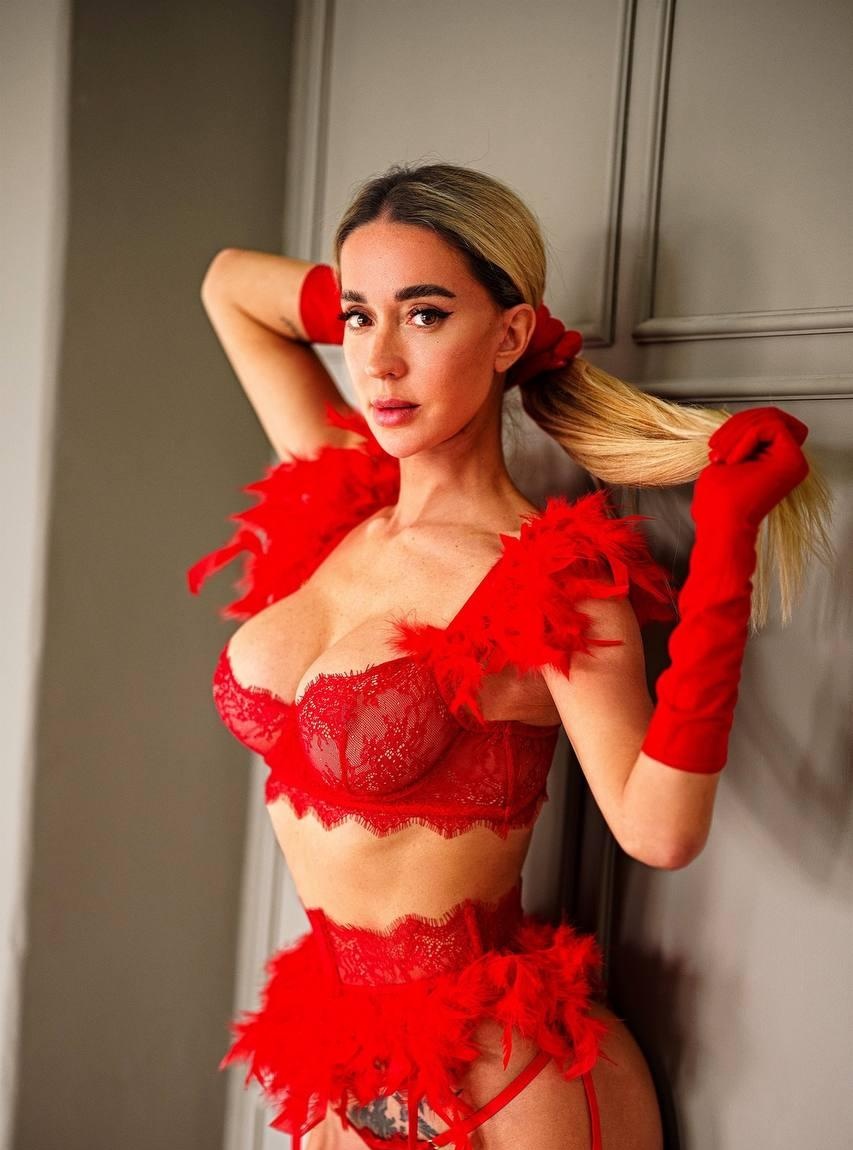 Ася привлекальеная девушка из Алмазной цена от 6000 руб