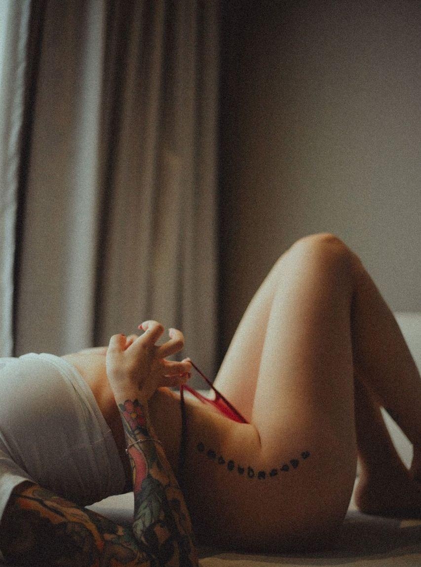 Лера привлекальеная девушка из Алмазной цена от 7000 руб