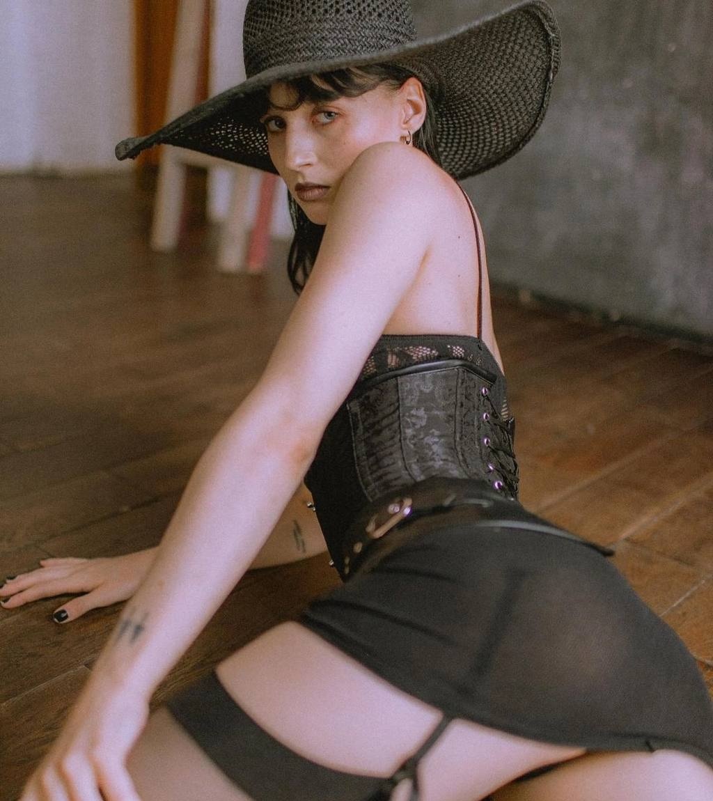 Индивидуалка Олечка, доступна для личного знакомства от 6000 руб