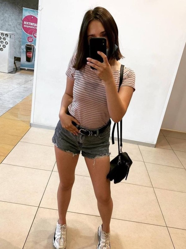 Лиза привлекательная девушка из Алмазной цена от 3000 руб